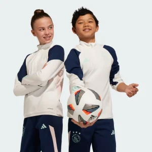 Conjunto de entrenamiento juvenil Ajax x Adidas con diseño oficial y estilo deportivo.
